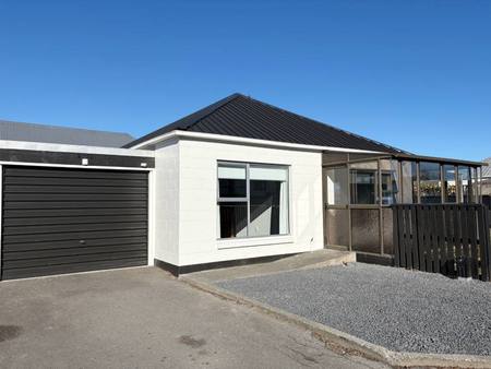 Buy 2/73 Harewood Rd | $515 weekly in NZ. 2/73 Harewood Rd | $515 time period - void recently restored end-to-end, available now! recently delineated interior and exterior