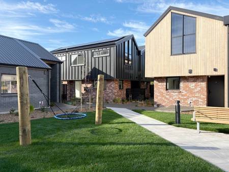 Buy 2/228A Opawa Rd | $620 weekly in NZ. 2/228A Opawa Rd | $620 time period - void trade name new household home in Hillsborough, available now! Architecturally, property, eco-